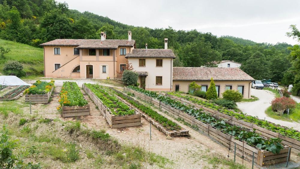 Agriturismo Monastero Di San Biagio 노세라 움브라 외부 사진